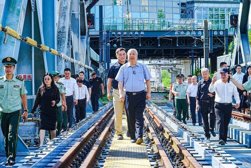 70年前，钱学森经罗湖口岸归国！武警广东总队深圳第二支队开展纪念活动