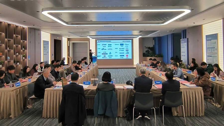 金融服务助力“人工智能+”，第十九届金洽会“园区行”走进徐汇漕河泾开发区